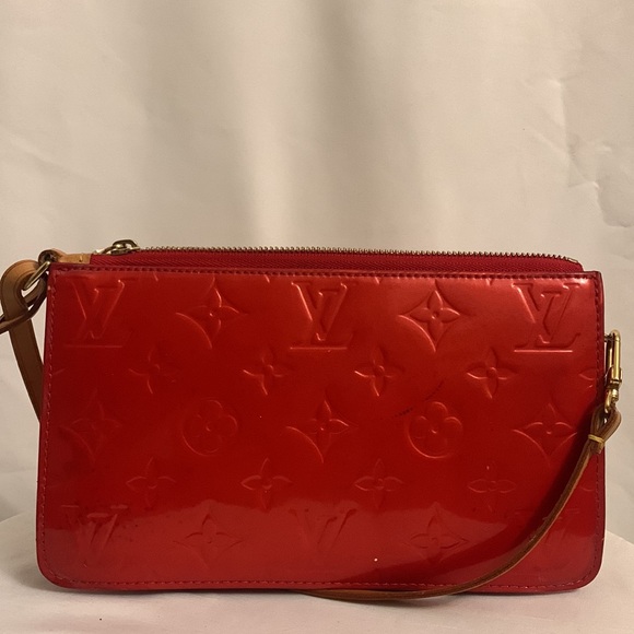 Louis Vuitton - Picture 2 of 2